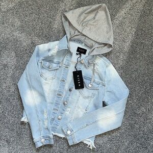 DISTRESSED DENIM JACKET WITH REMOVABLE HOODIE